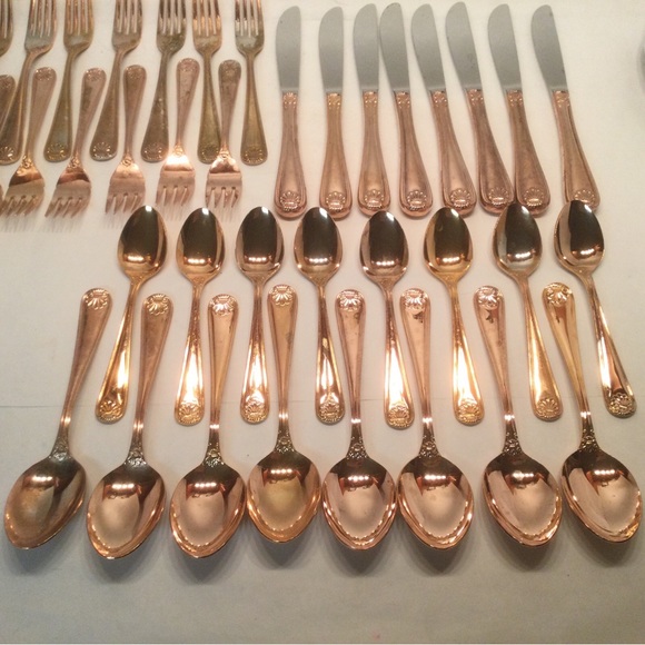 Towle Rose Gold Bay Shore Flatware MC Cutlery 8 Plc Settings Electroplate Japan. - Picture 1 of 12